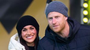 Fontes confirmam que príncipe Harry e Meghan Markle não planejam retornar ao Reino Unido