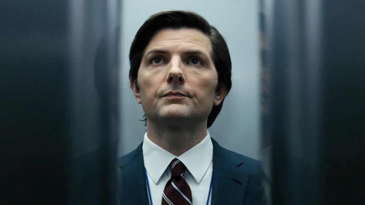 Adam Scott em "Ruptura" | Reprodução/X/@PopBase