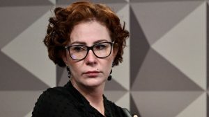 Carla Zambelli é presa na Itália e será submetida a processo de extradição