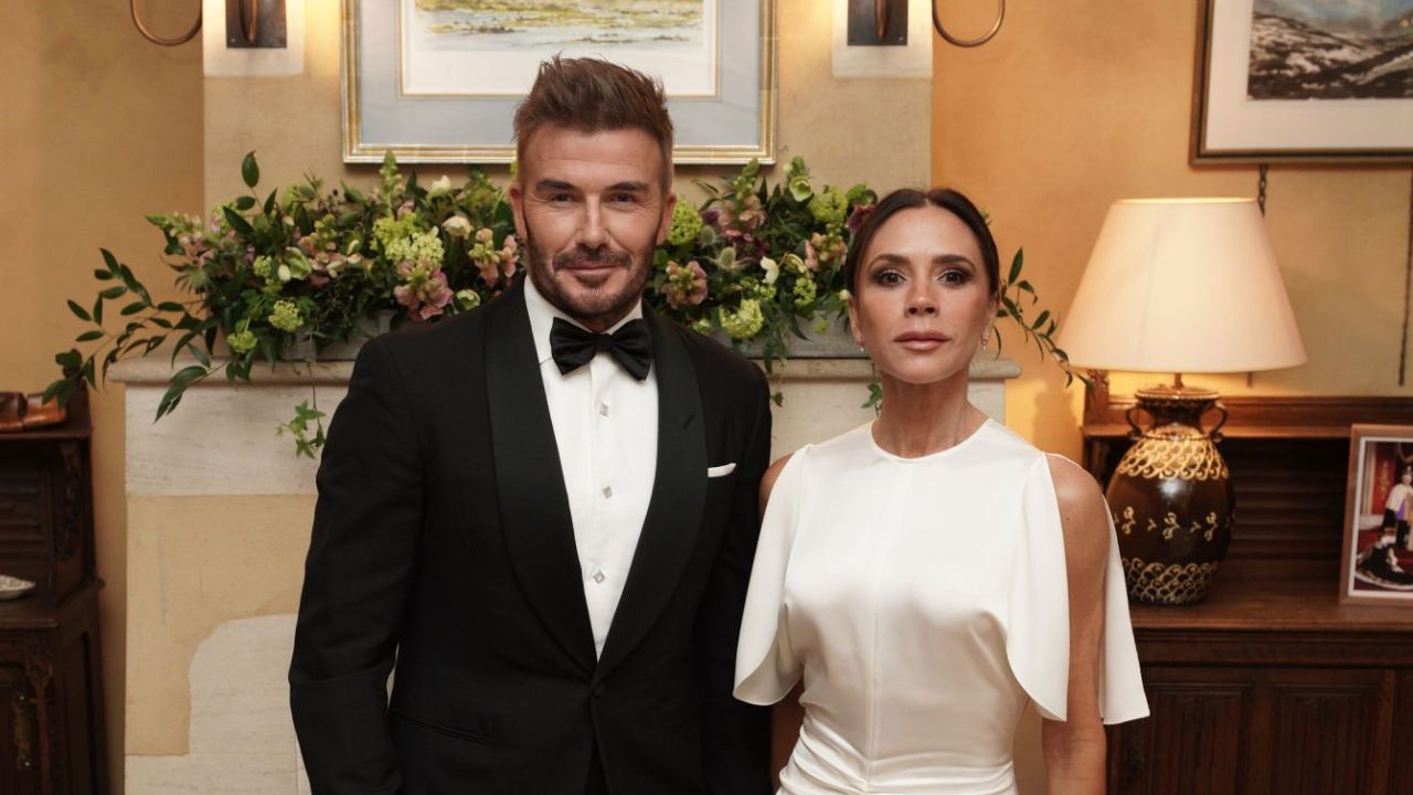 Victoria Beckham comemora 26 anos de casamento com David Beckham