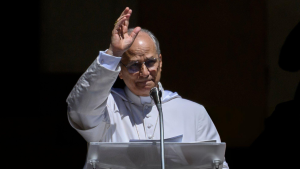 Papa Leão XIV pede o fim da “barbárie da guerra” após ataque a igreja católica em Gaza