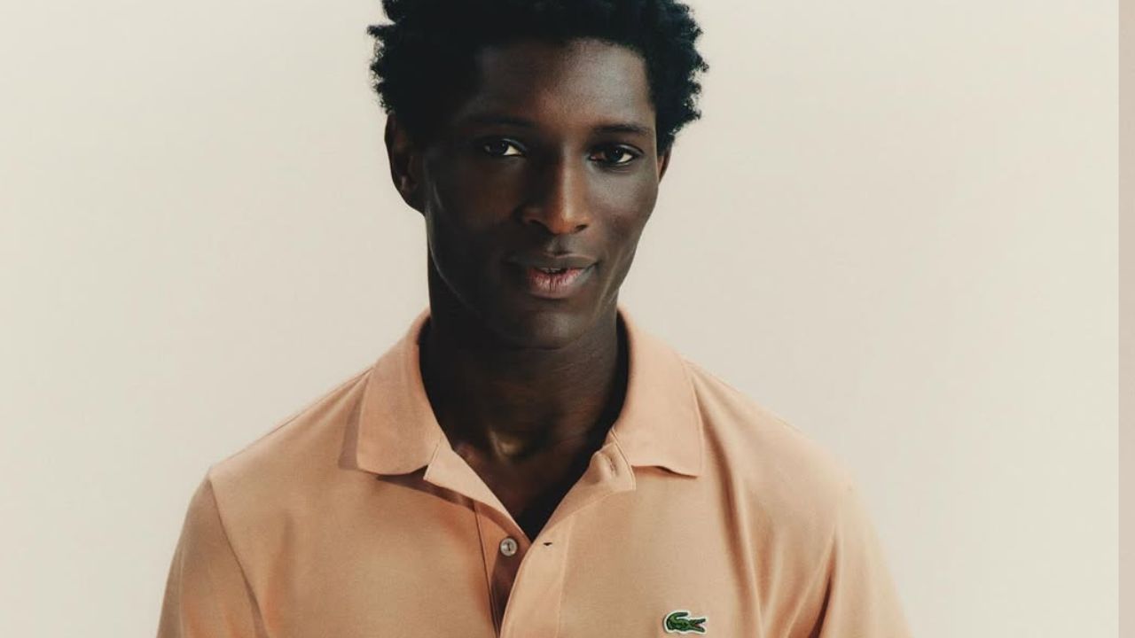Nova polo faz parte de linha clássica da marca | Reprodução/Instagram/@lacostebrasil