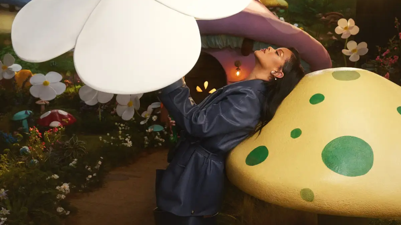 Trecho de música inédita de Rihanna que foi apenas para os cinemas em “Smurfs”