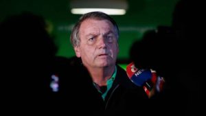 Bolsonaro afirma que irá enfrentar julgamento no STF por não ter alternativa