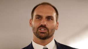Eduardo Bolsonaro agradece Trump após aumento de tarifas
