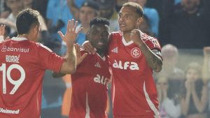 Inter mantém boa fase e complica situação do Santos no Brasileirão