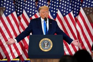 Trump eleva tensão com Maduro e ameaça ação militar na Venezuela