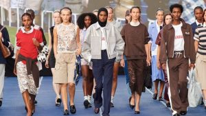 Semana de Moda de Copenhague aposta em ousadia e retorno de nomes-chave