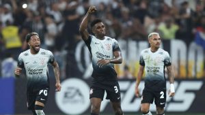 Ídolo do Corinthians detona Félix Torres: ‘Não tem condições de jogar’