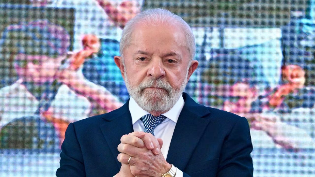 Lula durante reunião no Palácio do Planalto | Reprodução/EVARISTO SA/AFP via Getty Images Embed