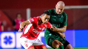 Coritiba vence Vila Nova em Goiânia e reassume liderança da Série B