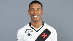 Vasco reforça defesa com zagueiro Robert Renan, ex-Zenit