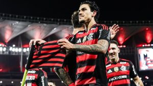 Flamengo faz goleada histórica no Brasileirão 2025 em ritmo de Serenata
