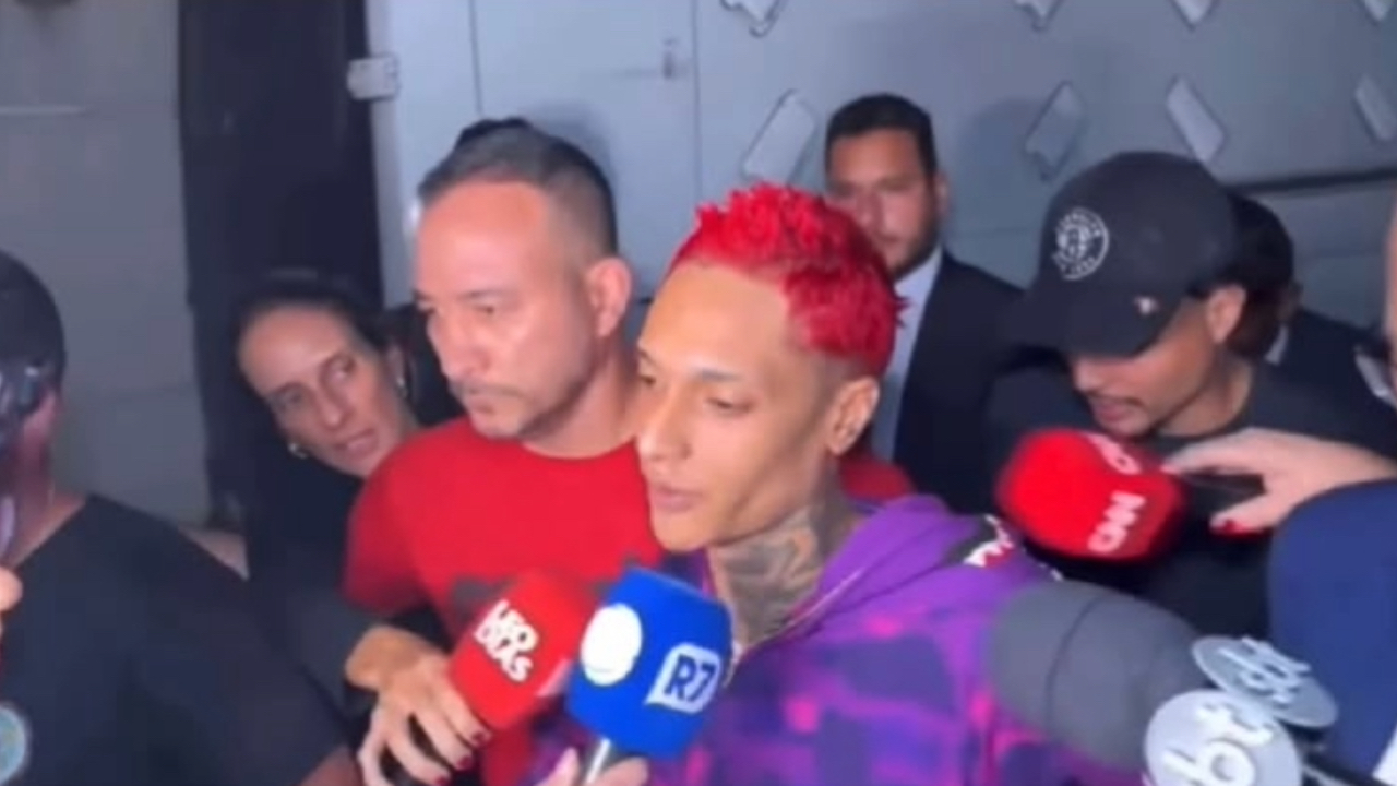 Oruam se apresenta à polícia após ter prisão preventiva decretada | Reprodução/Instagram/@casobrasil