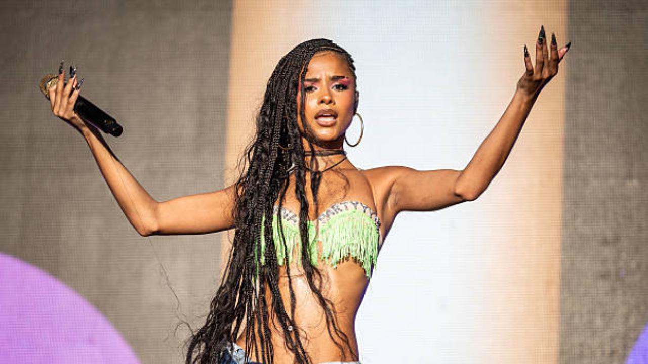 Cantora sul-africana Tyla | Reprodução/Anne-Marie Forker/Getty Images Embed