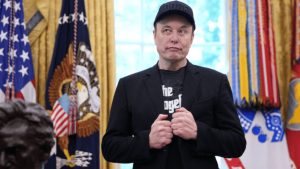 Elon Musk processa Apple e OpenAI e pede indenização bilhonaria