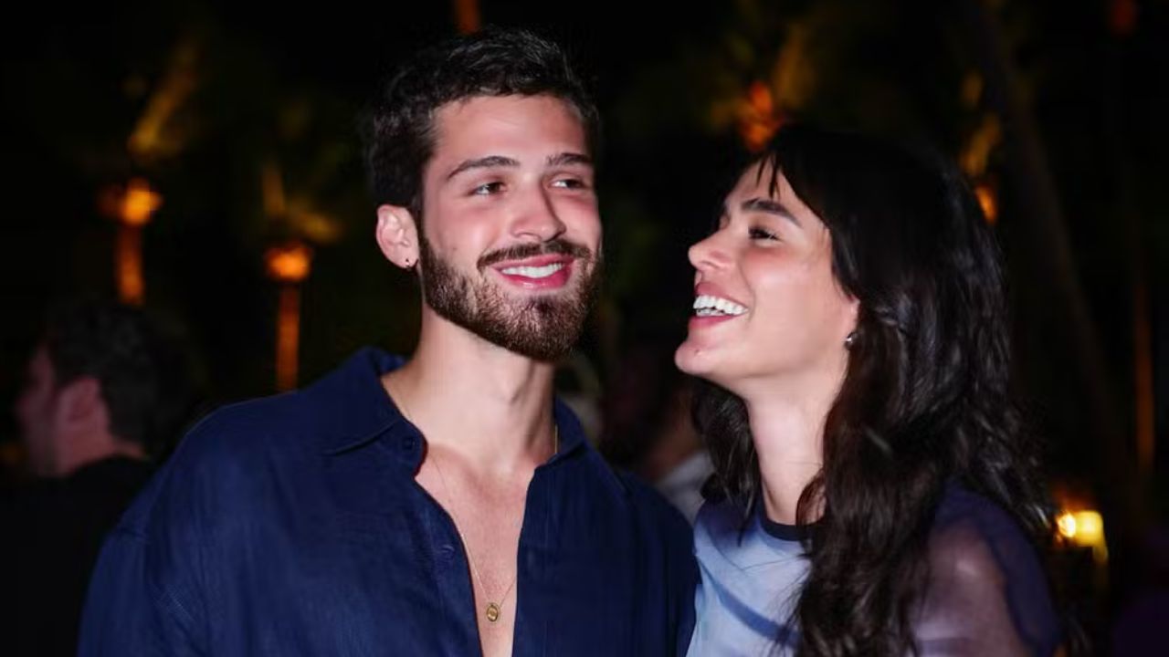 Bruna Marquezine e João Guilherme no Réveillon Mil Sorrisos | Reprodução/ Manu Scarpa/Brazil News