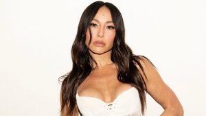 Sabrina Sato fala sobre revezamento familiar para cuidar de seu pai