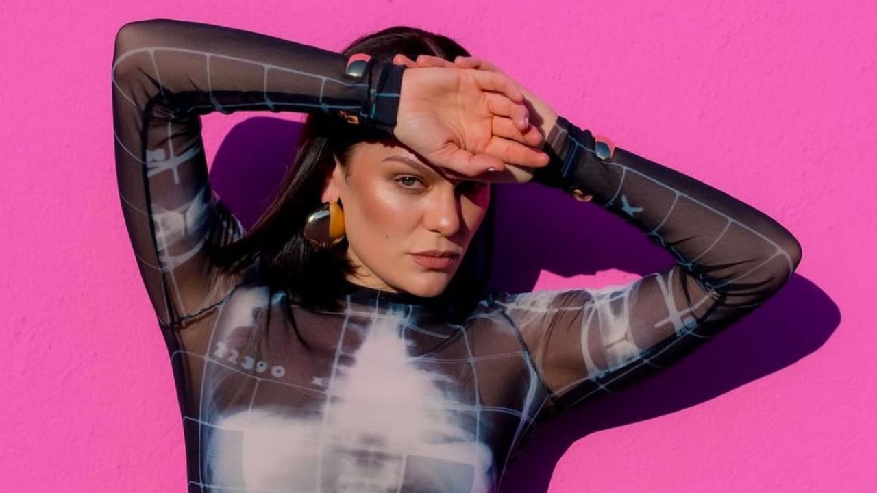 Jessie J posa em foto | Reprodução/Instagram/@jessiej