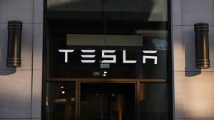 Tesla propõe pacote trilionário a Musk em projeto para expansão de IA e robótica
