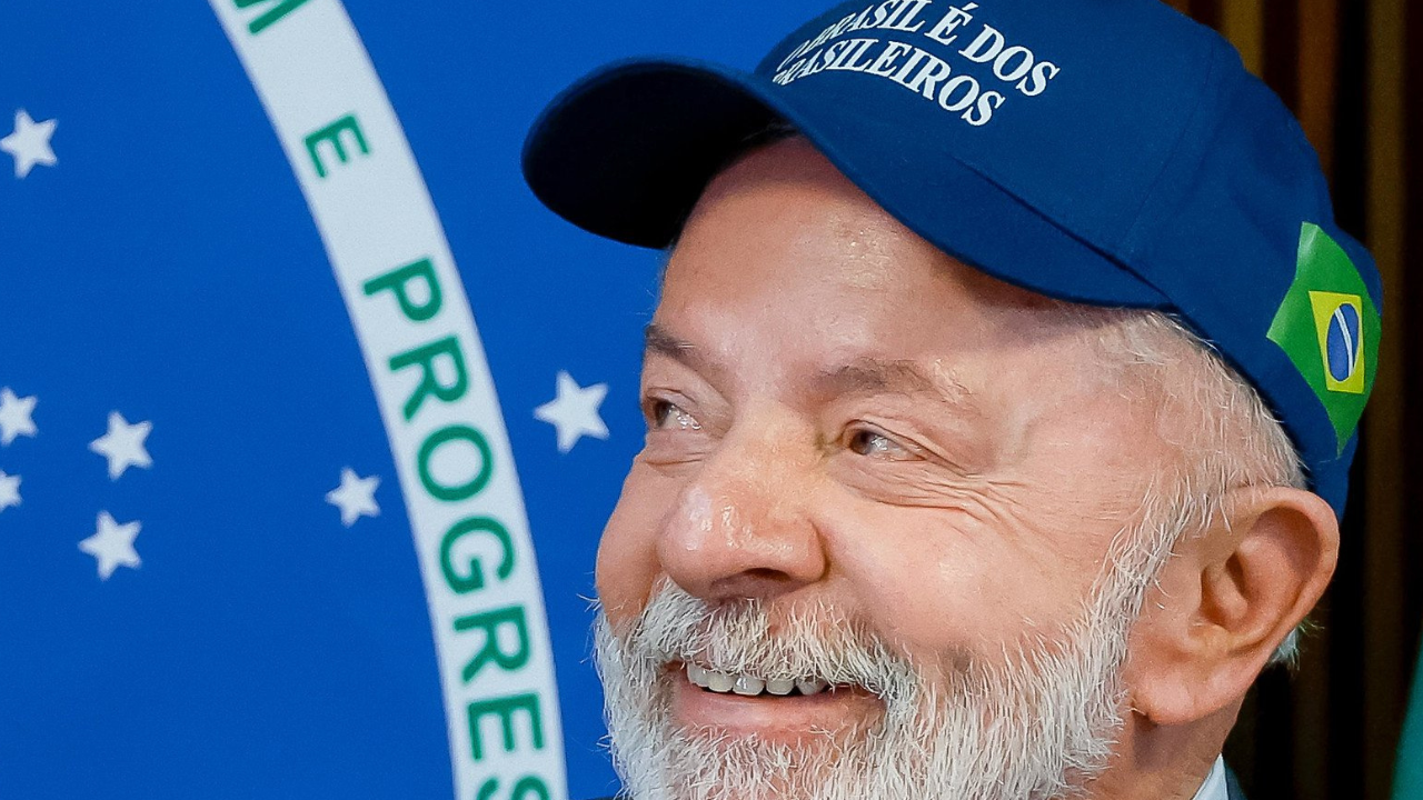Lula debate sobre “chantagem tarifária” em cúpula virtual do BRICS