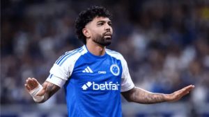 Gabigol celebra 29 anos com festa temática em São Paulo