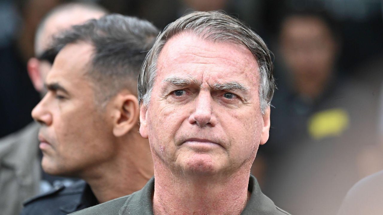 Jair Bolsonaro | Reprodução/Ton Molina/Getty Images Embed
