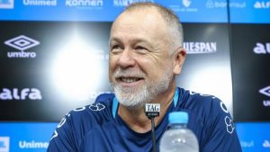 Grêmio busca novo patamar com Mano Menezes