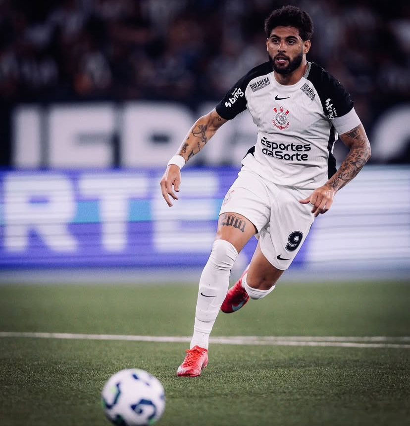 Yuri Alberto atuando em partida pelo Corinthians.