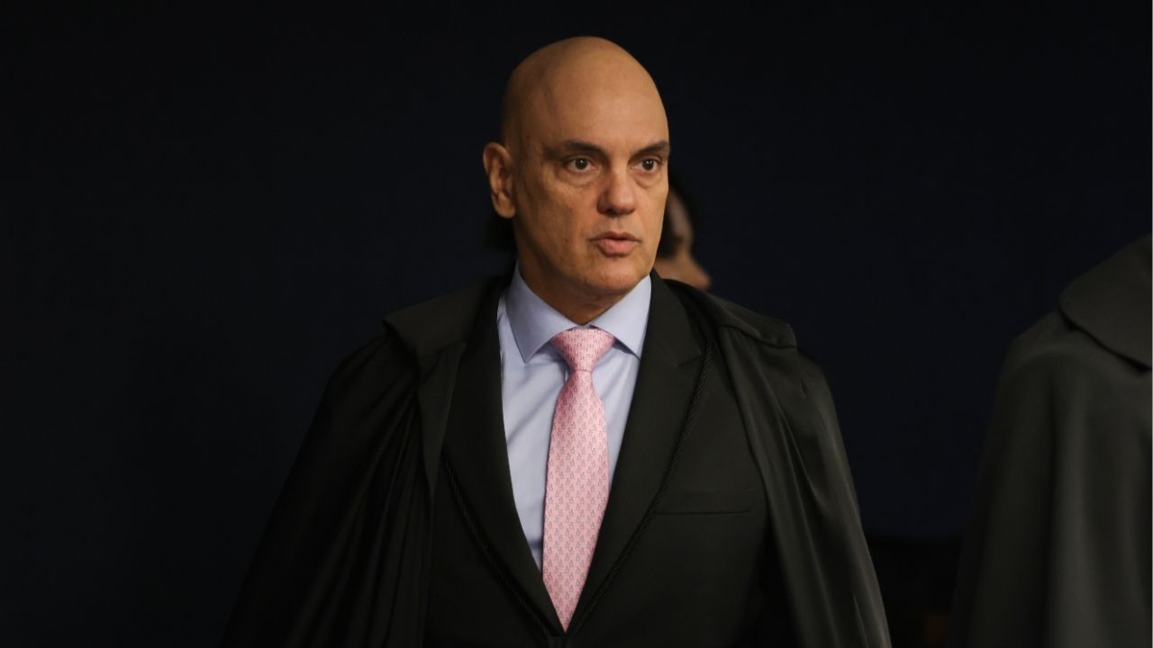 Moraes defende sua atuação como relator e mantém validade da delação de Mauro Cid