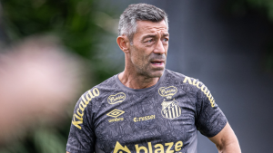 Santos é condenado pela Fifa a pagar quantia milionária a ex-treinador