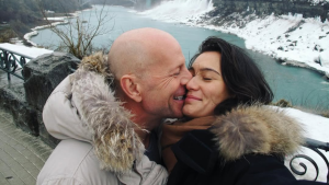 Esposa de Bruce Willis abre o coração sobre estado de saúde do ator