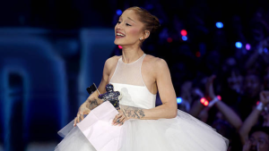VMA 2025: Ariana Grande vence a categoria de “Vídeo do Ano”