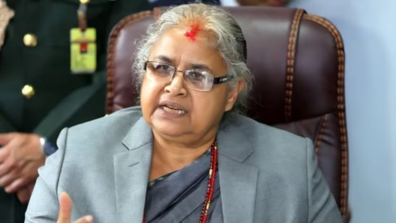 Nepal tem primeira-ministra mulher após renúncia de K.P. Sharma Oli