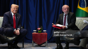 Trump parabeniza Lula por seu aniversário e elogia reunião com o presidente do Brasil Trump parabeniza Lula por seu aniversário e elogia reunião com o presidente do Brasil