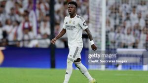 Vini Jr. pede desculpas e recebe elogios de Xabi Alonso: “Foi impecável” Vini Jr. pede desculpas e recebe elogios de Xabi Alonso: “Foi impecável”