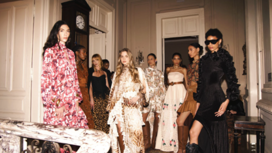 Eduardo Amarante apresenta “CURA” em experiência imersiva dentro de uma casa centenária em São Paulo