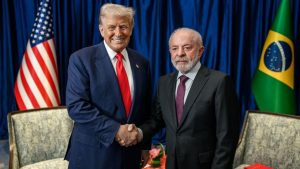 Em reunião, Trump pergunta sobre prisão e elogia Lula Em reunião, Trump pergunta sobre prisão e elogia Lula