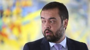 Castro defende ação policial e diz que “vítimas foram os policiais” Castro defende ação policial e diz que “vítimas foram os policiais”