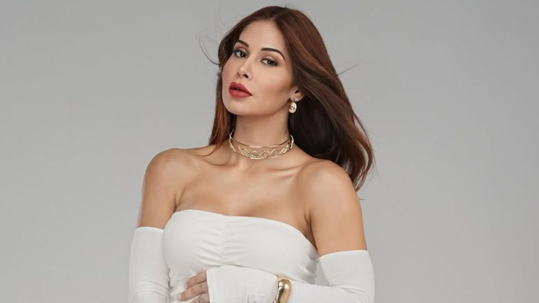 Maíra Cardi fala sobre críticas à amamentação: “É absurdo criticar mães”