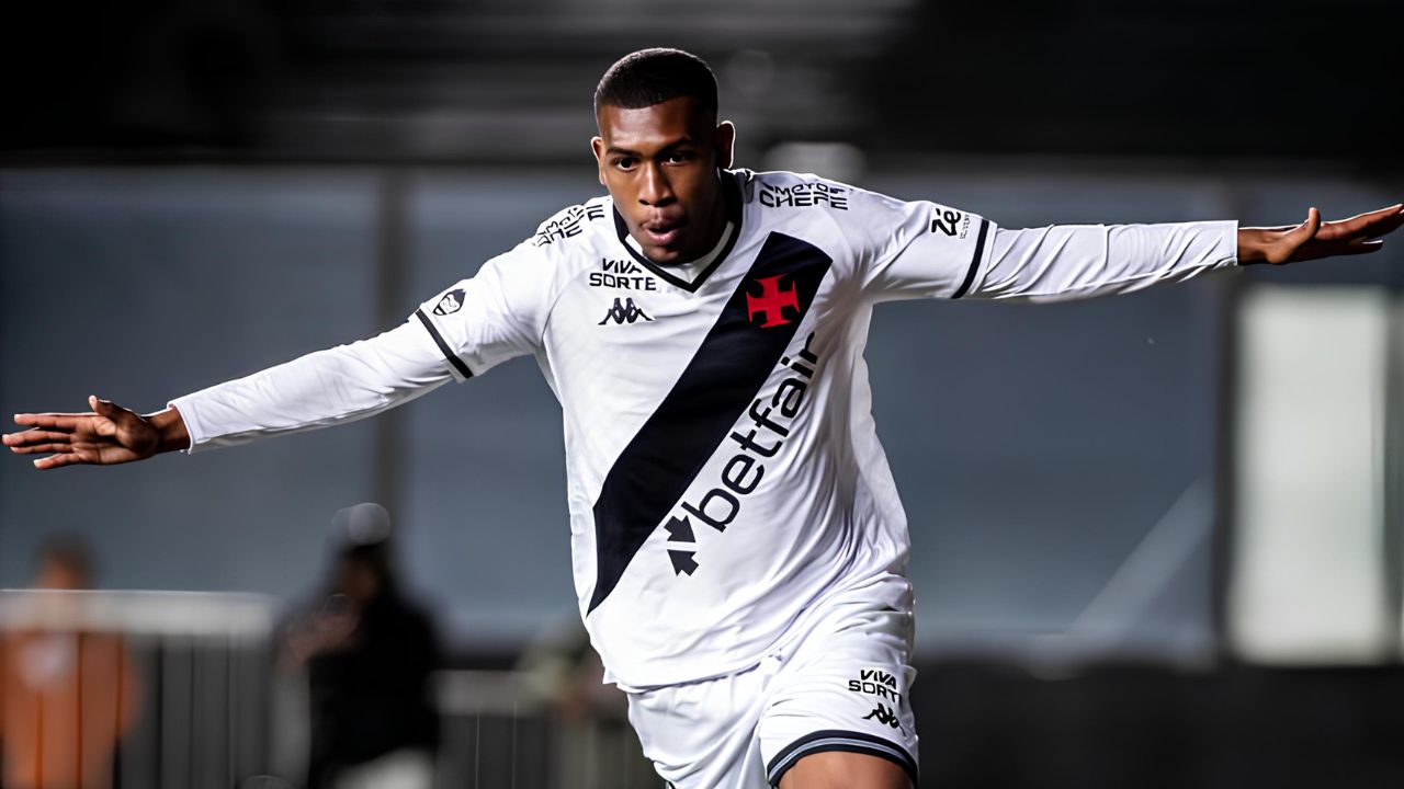 Rayan jogando pelo Vasco | Reprodução/Instagram/@rayann