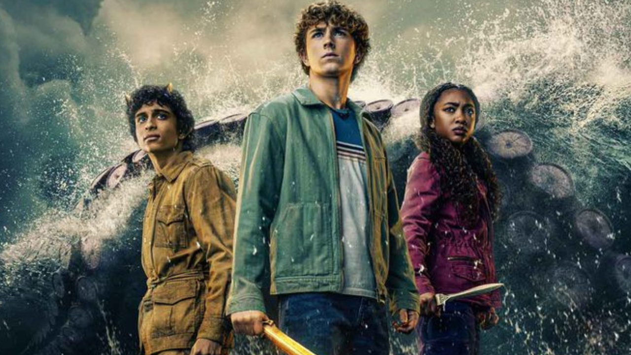 Trio protagonista em arte oficial de ''Percy Jackson e os Olimpianos'' | Reprodução/X/@Cinemascomic