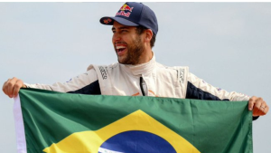 Lucas Moraes conquista feito inédito pro Brasil e é campeão do Mundial de Rally