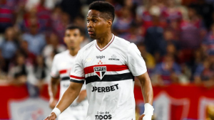 São Paulo vence Fortaleza no Castelão e encerra sequência negativa na temporada