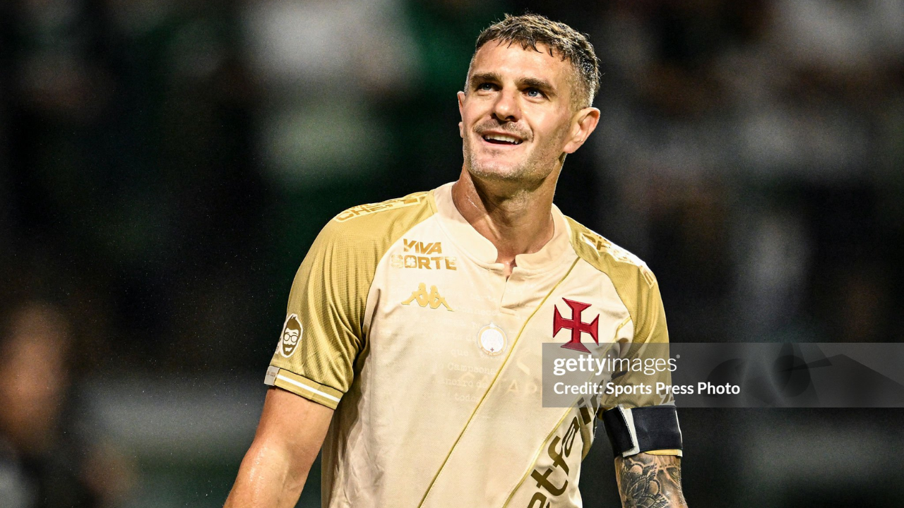 Vegetti durante partida do Vasco pelo Brasileirão | Reprodução/Getty Images/Sports Press Photo