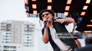 João Gomes ganha destaque na Billboard com show na Lapa João Gomes ganha destaque na Billboard com show na Lapa