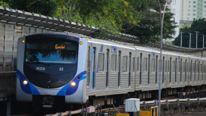 Metrô em São Paulo tem falha na sinalização e causa transtornos aos passageiros