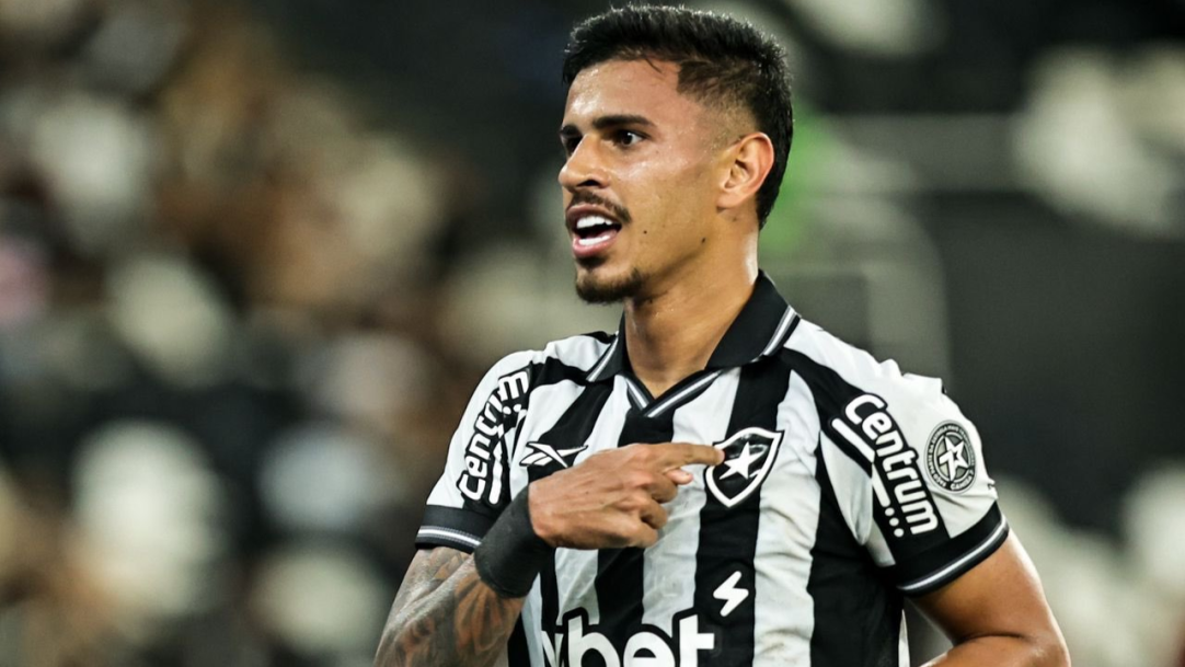 Botafogo atropela Vasco no Niltão e se aproxima de vaga na Libertadores