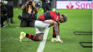 Reta final do Brasileirão: Palmeiras e Flamengo correm lado a lado