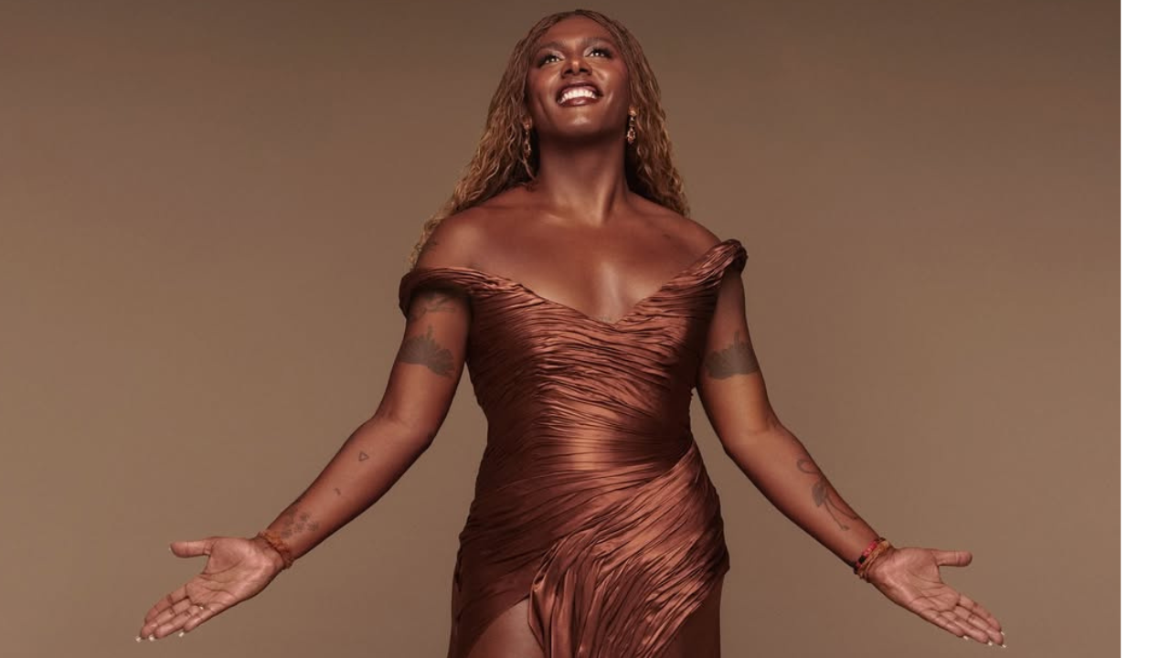 Look de Liniker para o Grammy Latino | Reprodução/Insagram/@linikeroficial